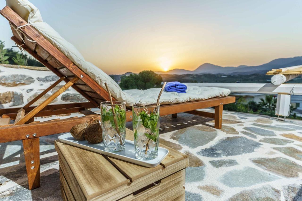 Villa Simantiri Pombia Luaran gambar